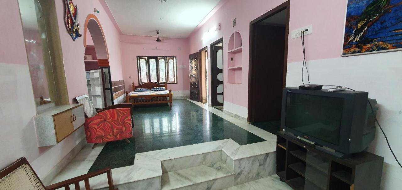 Oonjal Veedu Apartment Kuttalam  Exterior photo